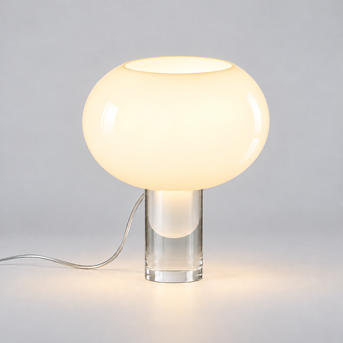 UTAZU hero with thick clear glass base and short translucent inner form
